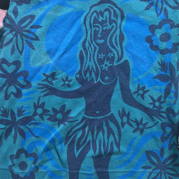 CUSTO BARCELONA printed top, four prints, 3/4 sleeve and v-neck, size small ❤️ - Picture 4 of 4